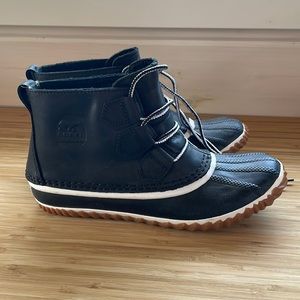 Sorel black Women’s size 7 Out N About leather rain duck snow boots